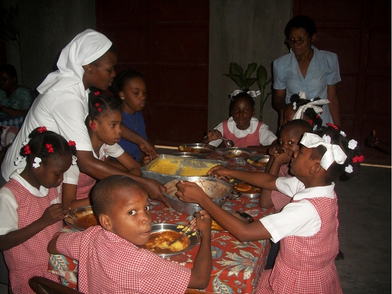 Photo_page_accueil_repas_au_refectoire.jpg