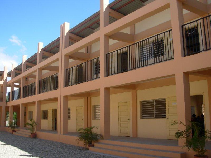 06_batiment_des_classes.jpg