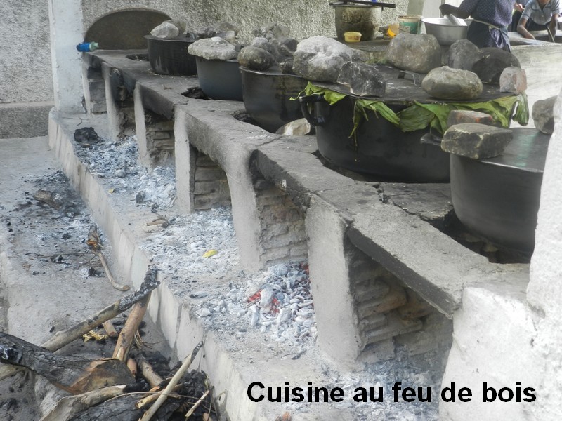 6-BERAUD_cuisine_feu_de_bois.jpg