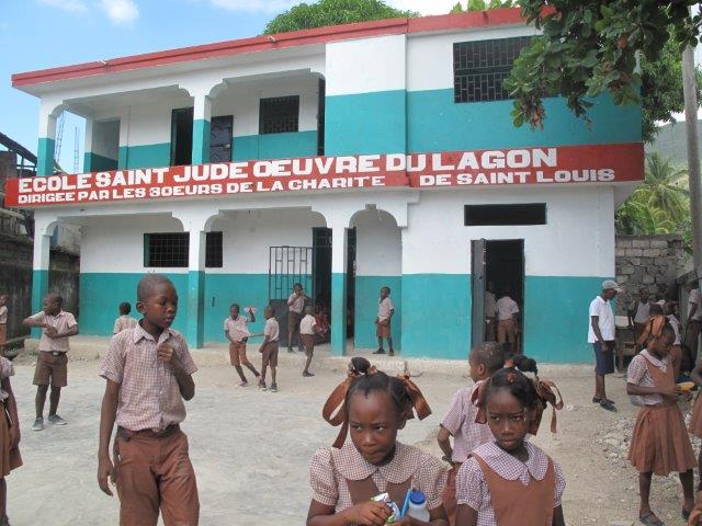 02_SDLS_St_Jude_une_partie_de_leecole_et_cour_de_reecreeation.jpg